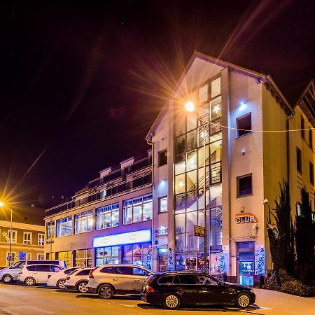 לובאן Hotel Restauracja Teczowa מראה חיצוני תמונה