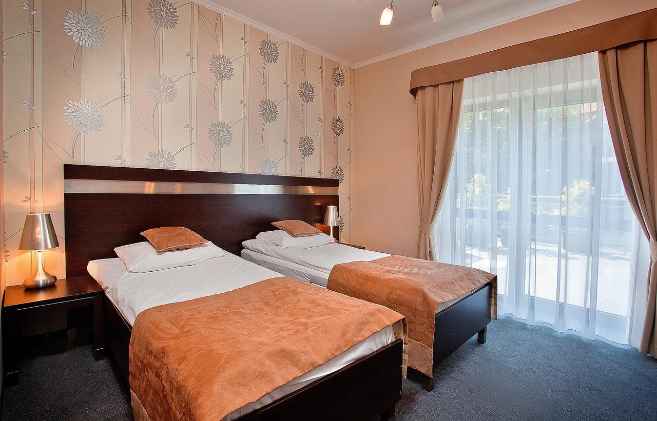 לובאן Hotel Restauracja Teczowa מראה חיצוני תמונה