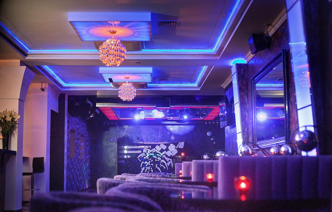 לובאן Hotel Restauracja Teczowa מראה חיצוני תמונה