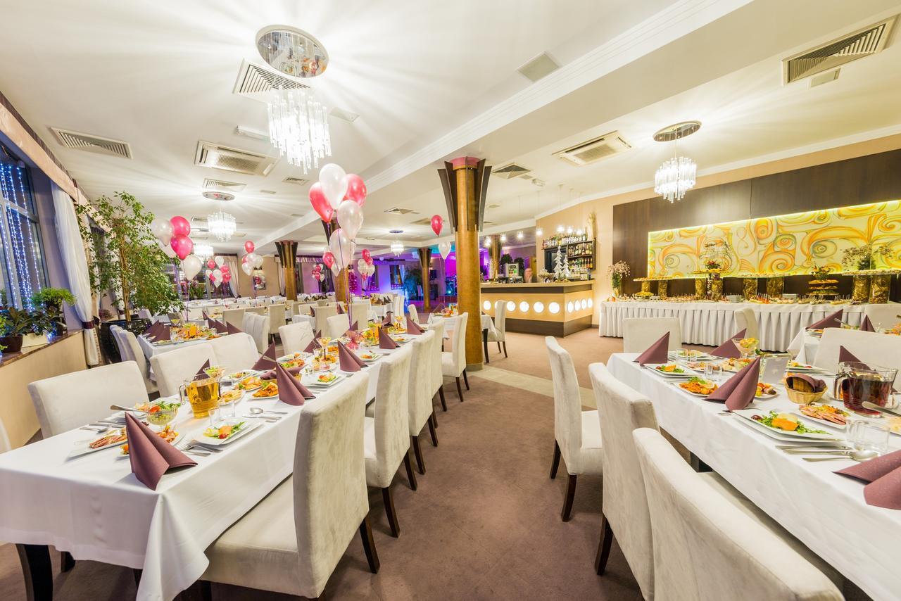 לובאן Hotel Restauracja Teczowa מראה חיצוני תמונה