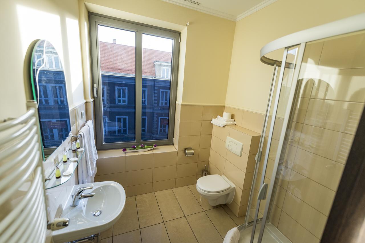 לובאן Hotel Restauracja Teczowa מראה חיצוני תמונה