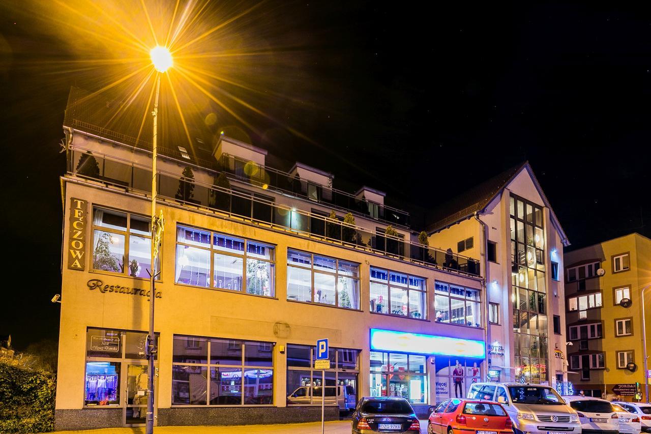 לובאן Hotel Restauracja Teczowa מראה חיצוני תמונה