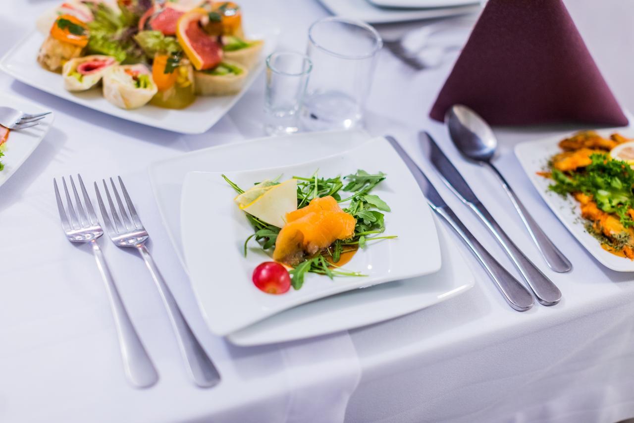 לובאן Hotel Restauracja Teczowa מראה חיצוני תמונה