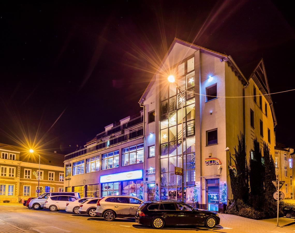 לובאן Hotel Restauracja Teczowa מראה חיצוני תמונה