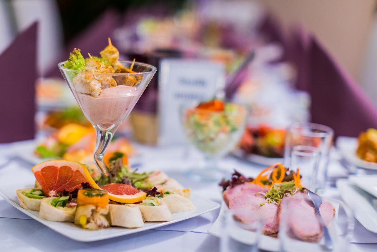 לובאן Hotel Restauracja Teczowa מראה חיצוני תמונה